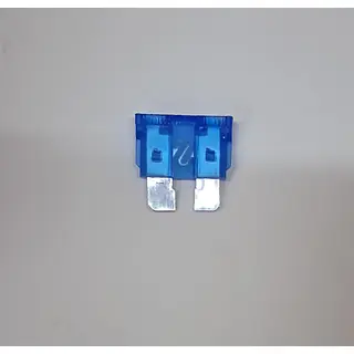 Fusible Cuadrado Plano 15 Amp